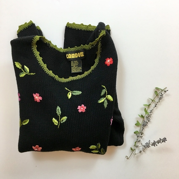 Vintage Sweaters - Vintage embroidered sweater